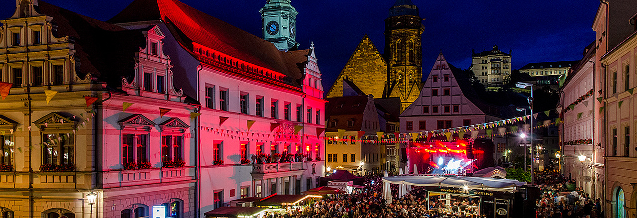 Das Pirnaer Stadtfest Das Pirnaer Stadtfest macht die Altstadt zu einer großen Party