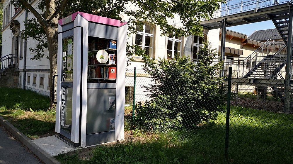 Bücherzelle in Neundorf