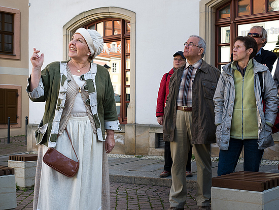 Thematische Stadtführung in historischem Gewand Thematischer Rundgang durch Pirna