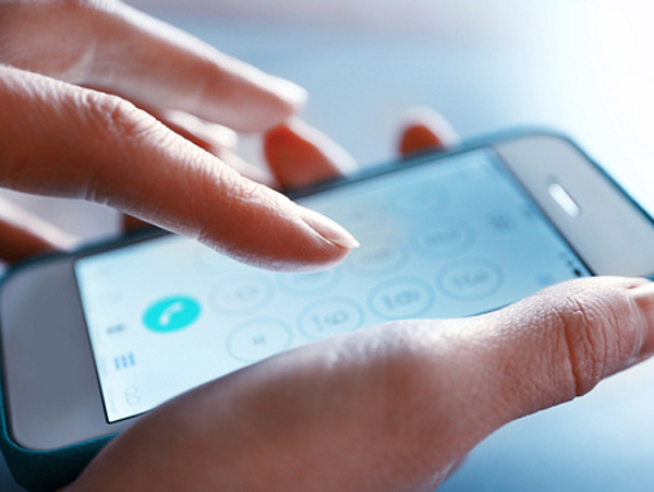 Notdienste in Pirna Ziffernblock beim Smartphone