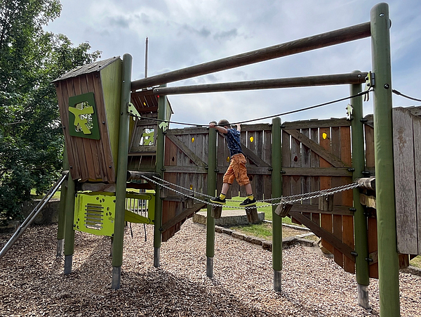 Hohe Brücken Spielplatz in Graupa