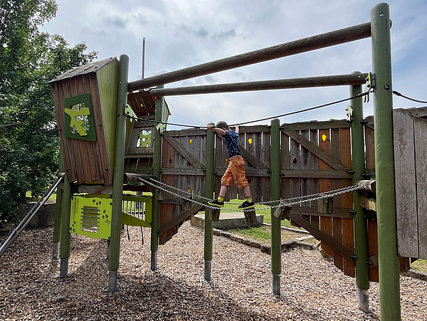 Hohe Brücken Spielplatz in Graupa