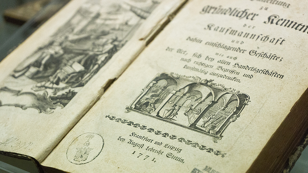 Exponat der Dauerausstellung Antikes Buch in der Dauerausstellung