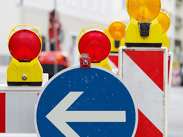 Baustellen Sperrscheibe auf einer Straße