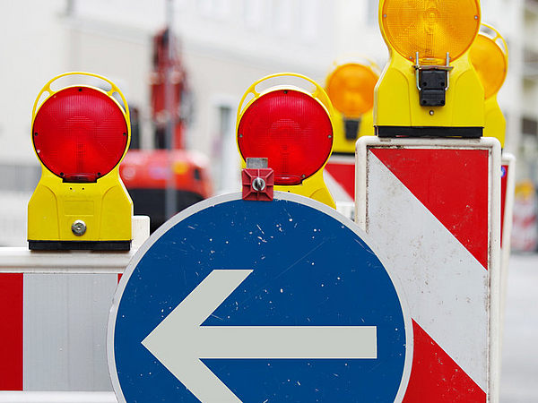 Baustellen Sperrscheibe auf einer Straße