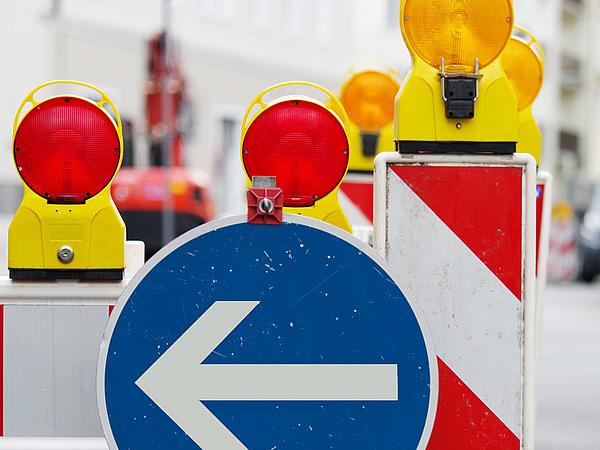 Baustellen Sperrscheibe auf einer Straße
