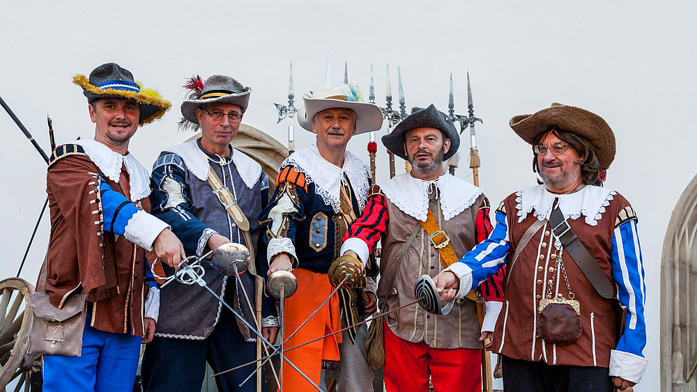 Soldaten mit Schwertern Soldaten